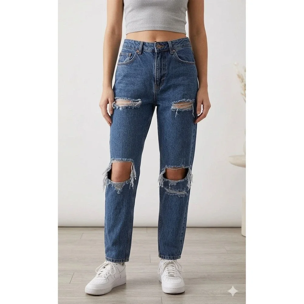 BDG Urban‎ Outfitters Relaxed Fit High Rise Mom Distressed Jeans Women's Size 28